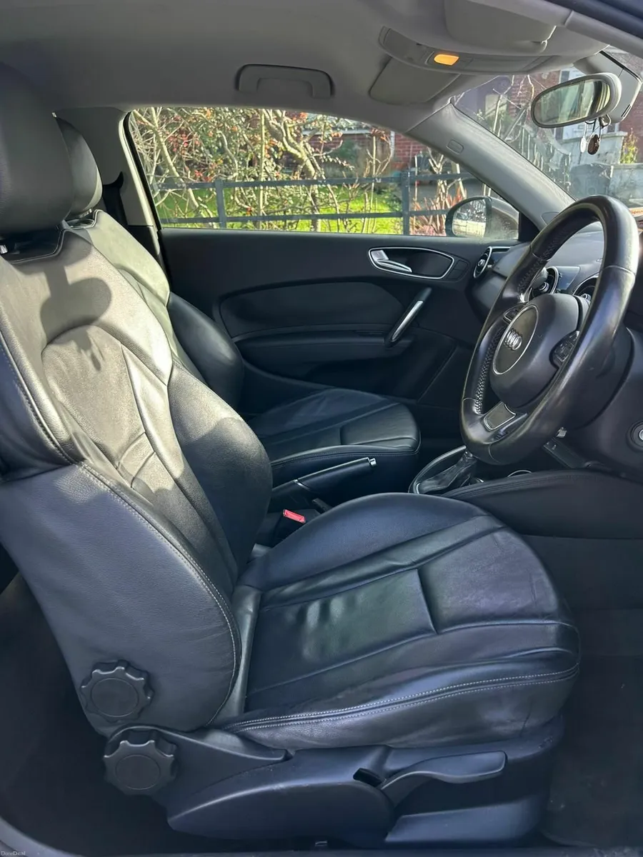 Audi A1 2011 - Image 4