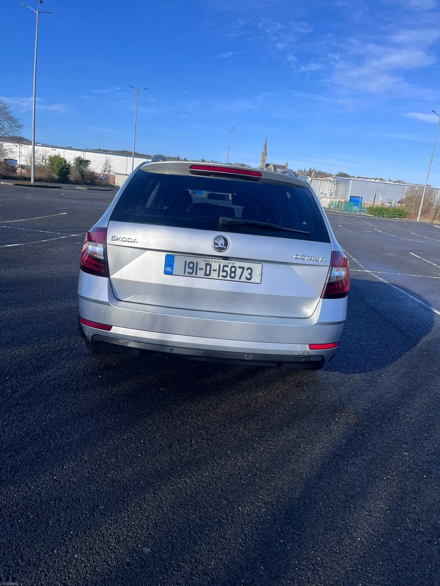 2019 Skoda Octavia **Price Drop** - Image 4