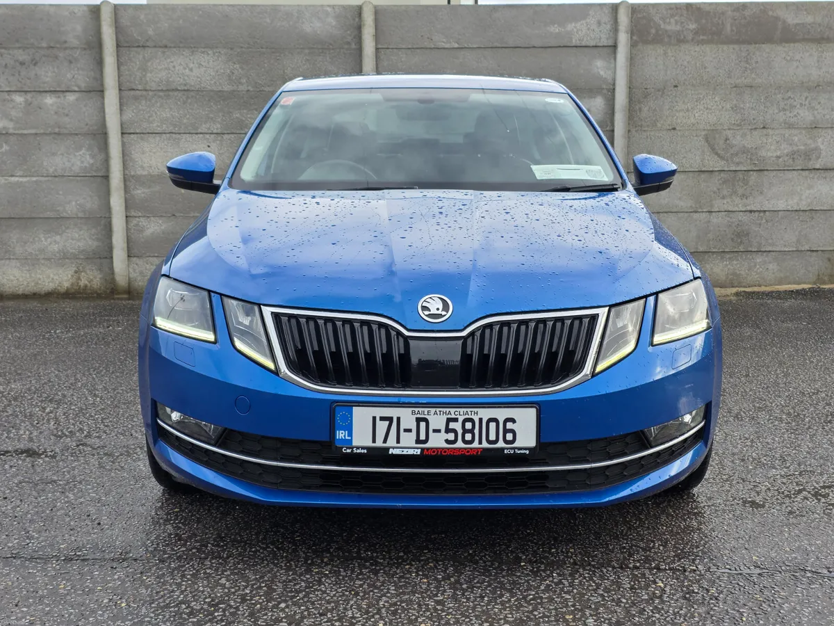 Skoda Octavia STYLE 1.6TDI 115bhp Automatic - Image 2
