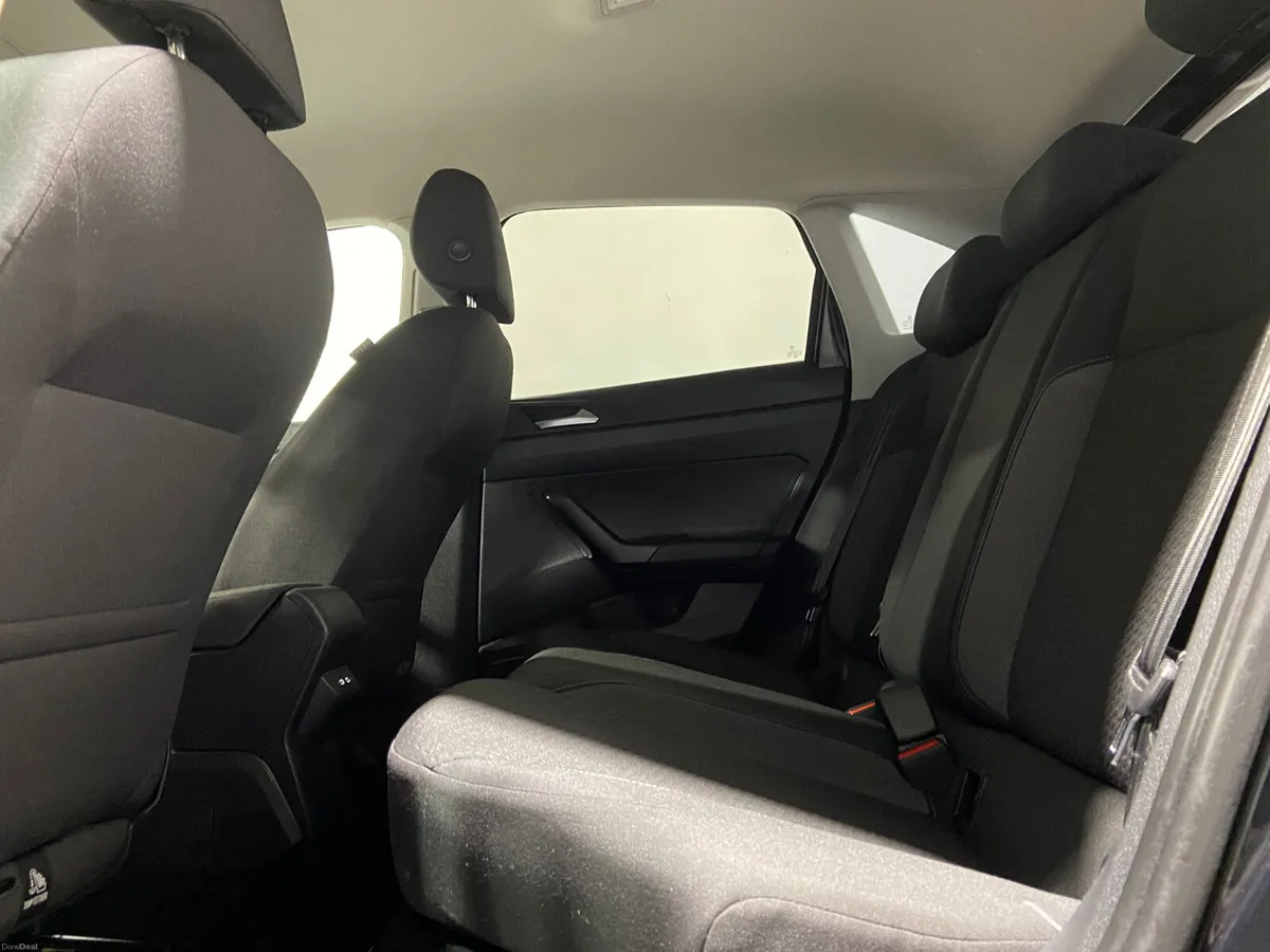 Volkswagen Taigo 2022 1.0 LIFE SPEC DIGI DASH DISP - Image 4