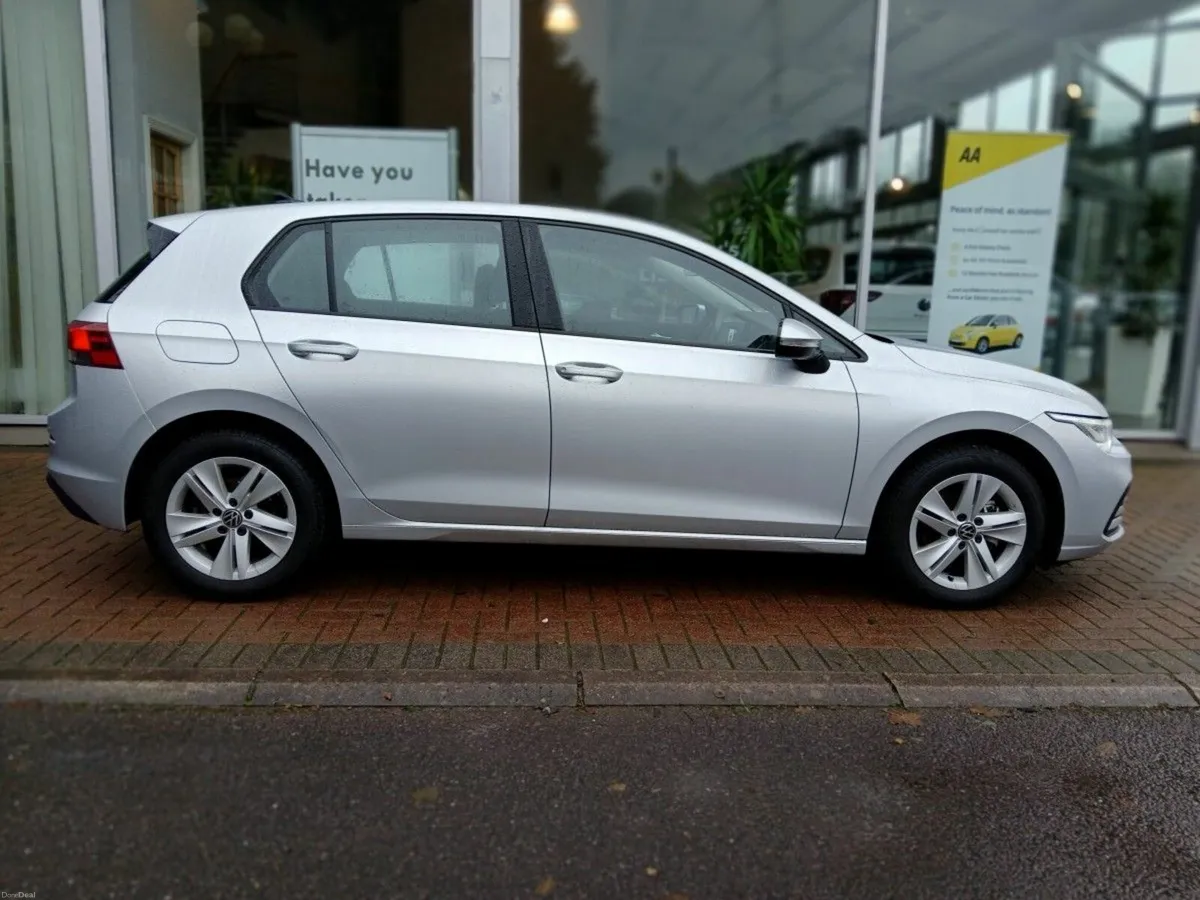 Volkswagen Golf 1.0 TSI 110HP Life, FSH, Silver Me - Image 3