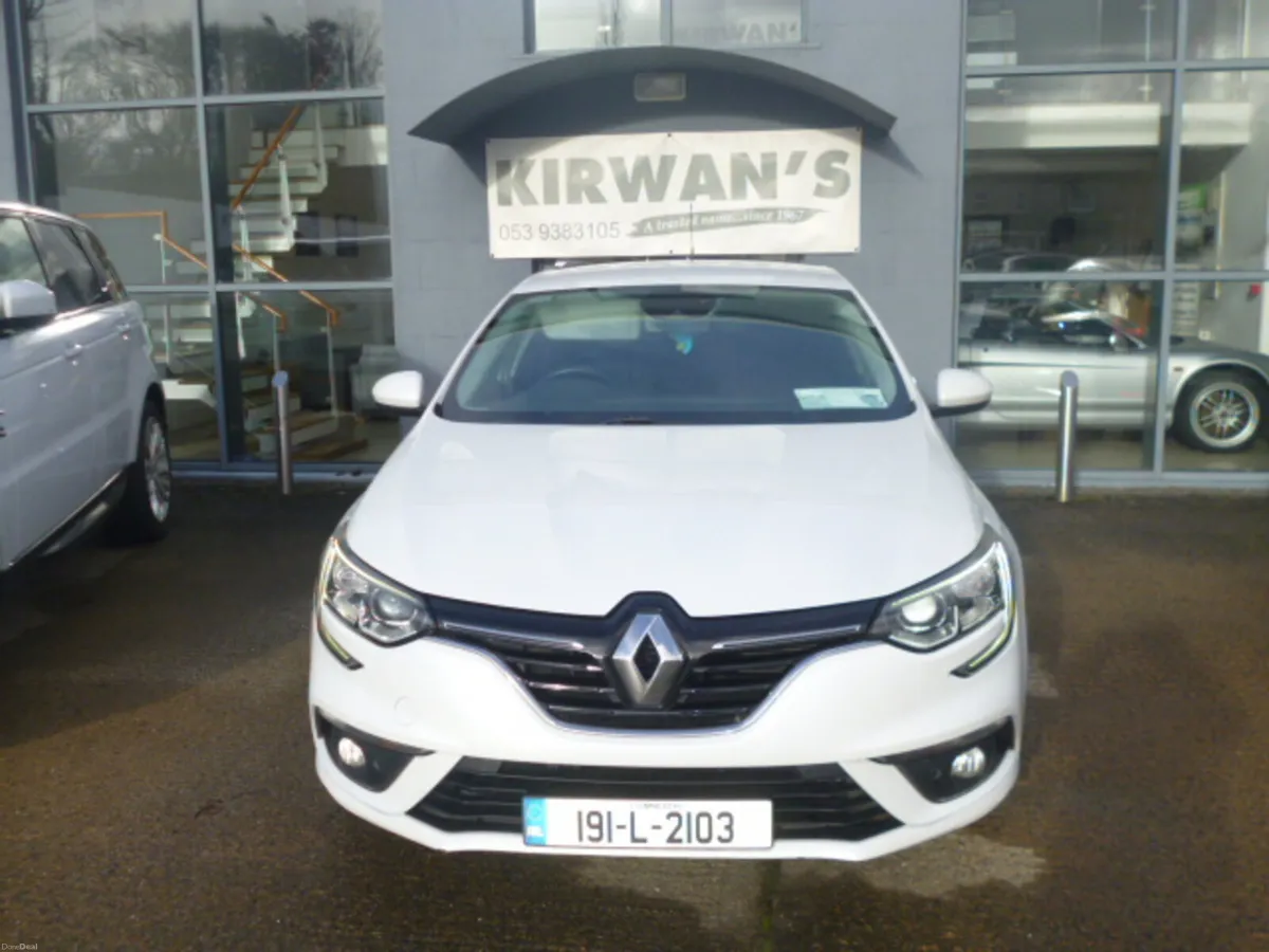 Renault Megane 1.3L 140 GPF ICONIC 2019 - Image 1