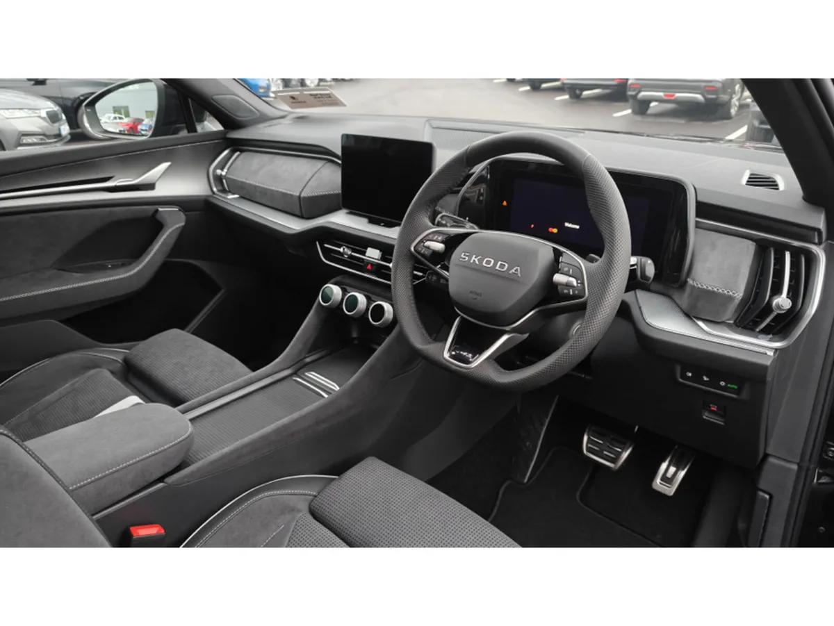 Skoda Kodiaq SPORTLINE 1.5 TSI 204 BHP DSG PHEV- A - Image 3