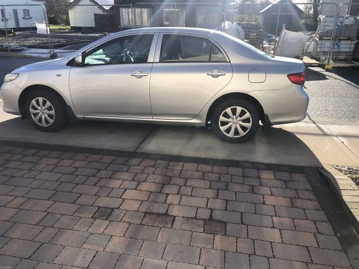 2007 Toyota Corolla - Image 2