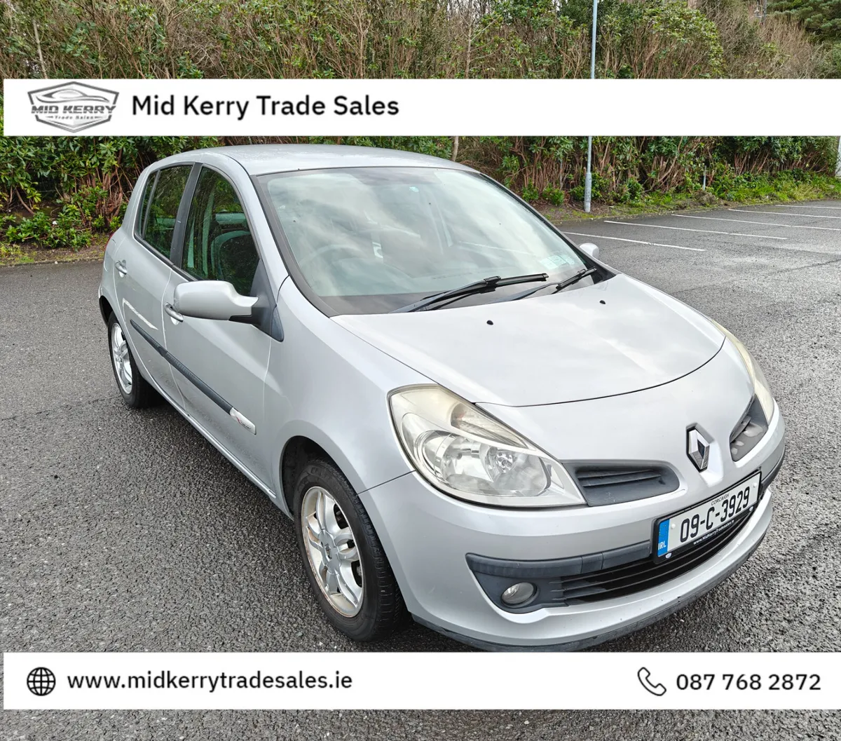 09 Renault Clio 1.1 petrol NCT & TAX - Image 1