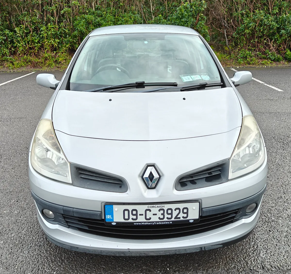 09 Renault Clio 1.1 petrol NCT & TAX - Image 3