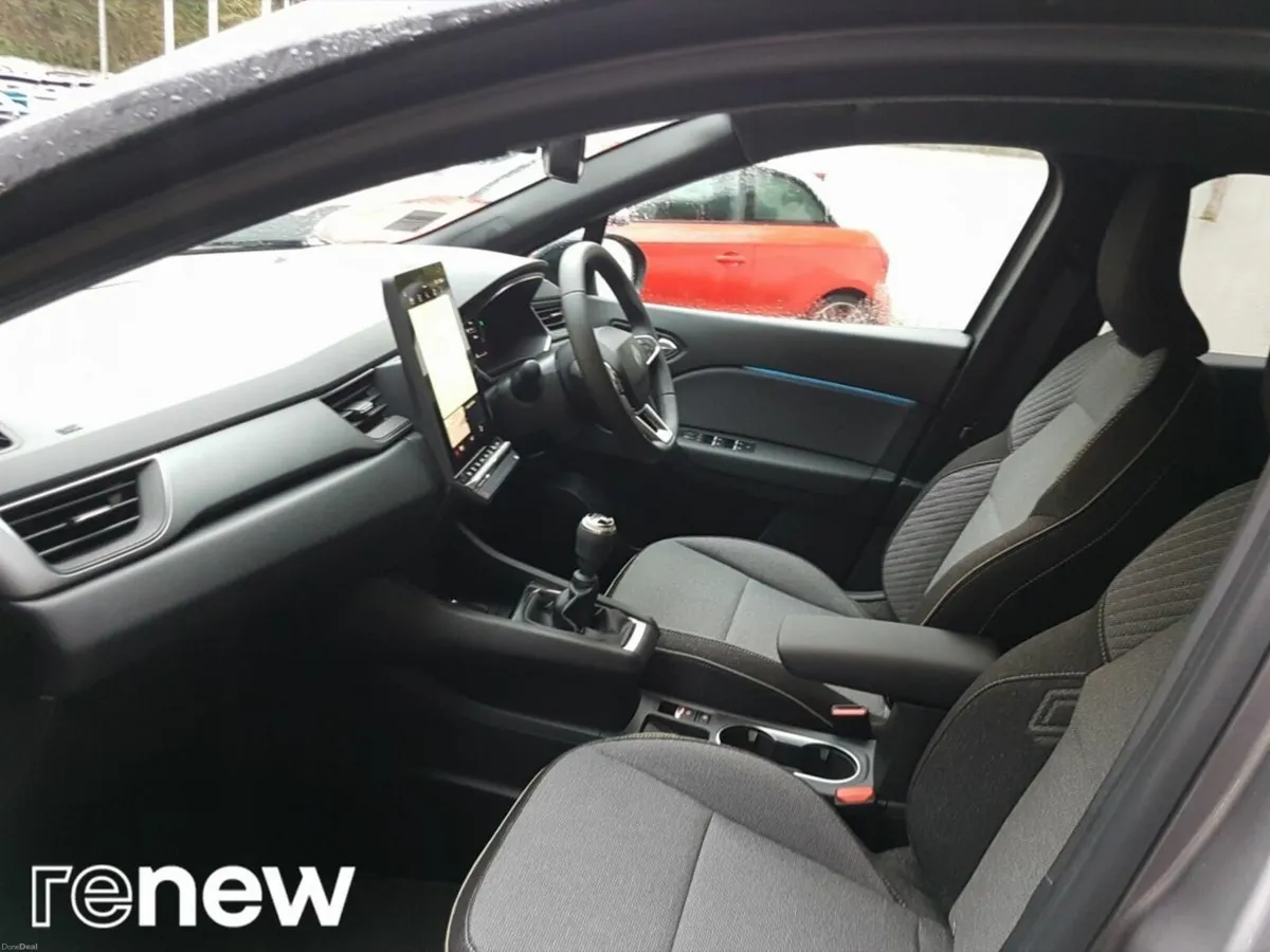 Renault Captur techno TCe 90 MY25 - Image 5