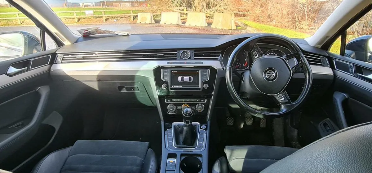 VOLKSWAGEN PASSAT  H line BLUEMOTION TDI 2015 - Image 3