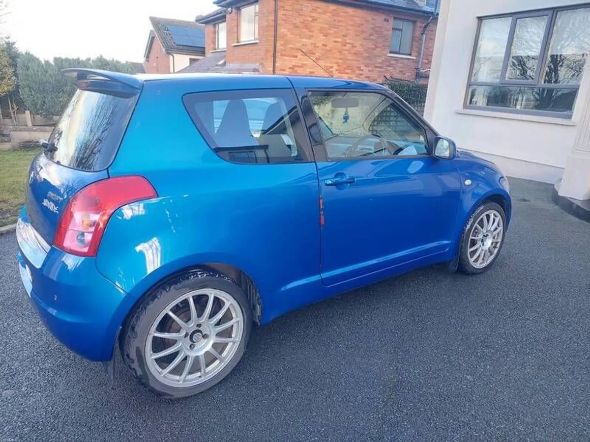 2009 Suzuki Swift - Image 3