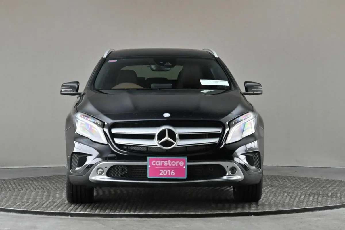 Mercedes-Benz GLA GLA 180**FULL BROWN MEMO LEATHER - Image 2