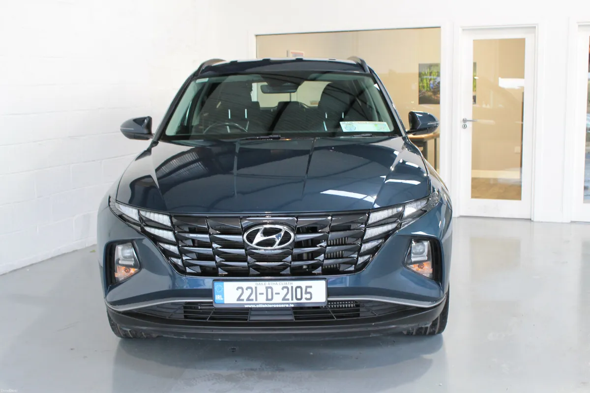 Hyundai Tucson 2022, Executive, Low  KMS - Image 3