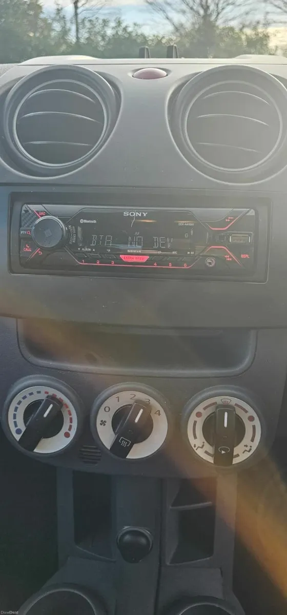 Mitsubishi Colt 2010 - Image 2