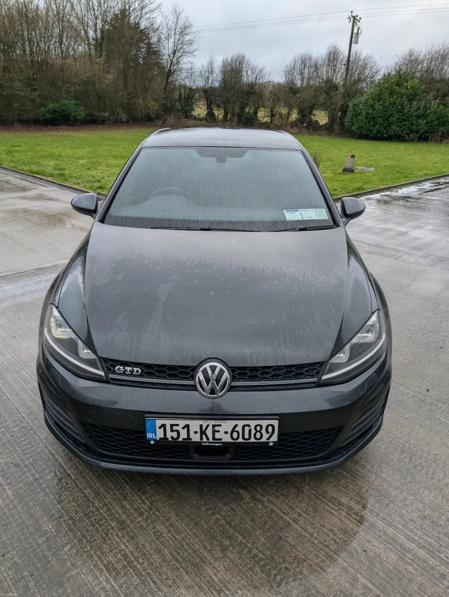 2015 Volkswagen Golf GTD - Image 2