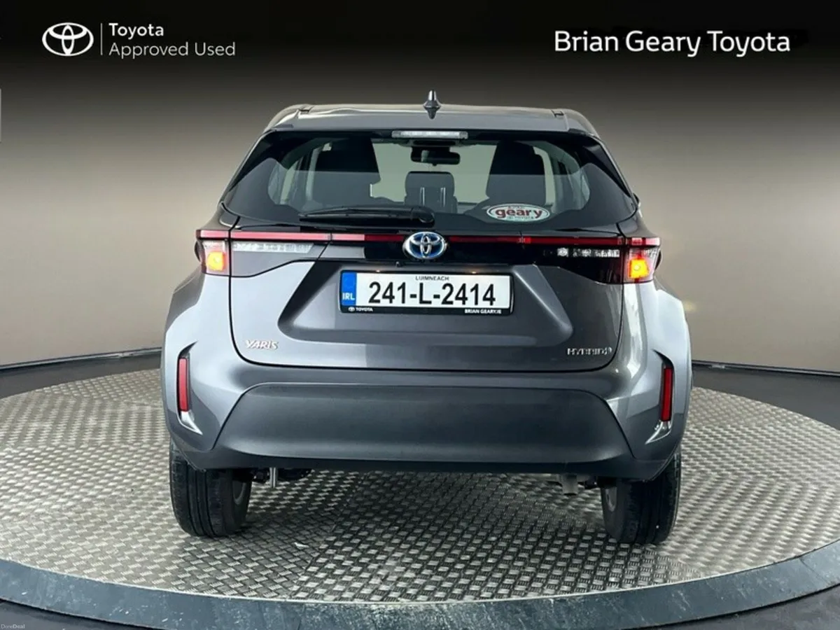 Toyota Yaris Cross HYBRID LUNA - Image 4