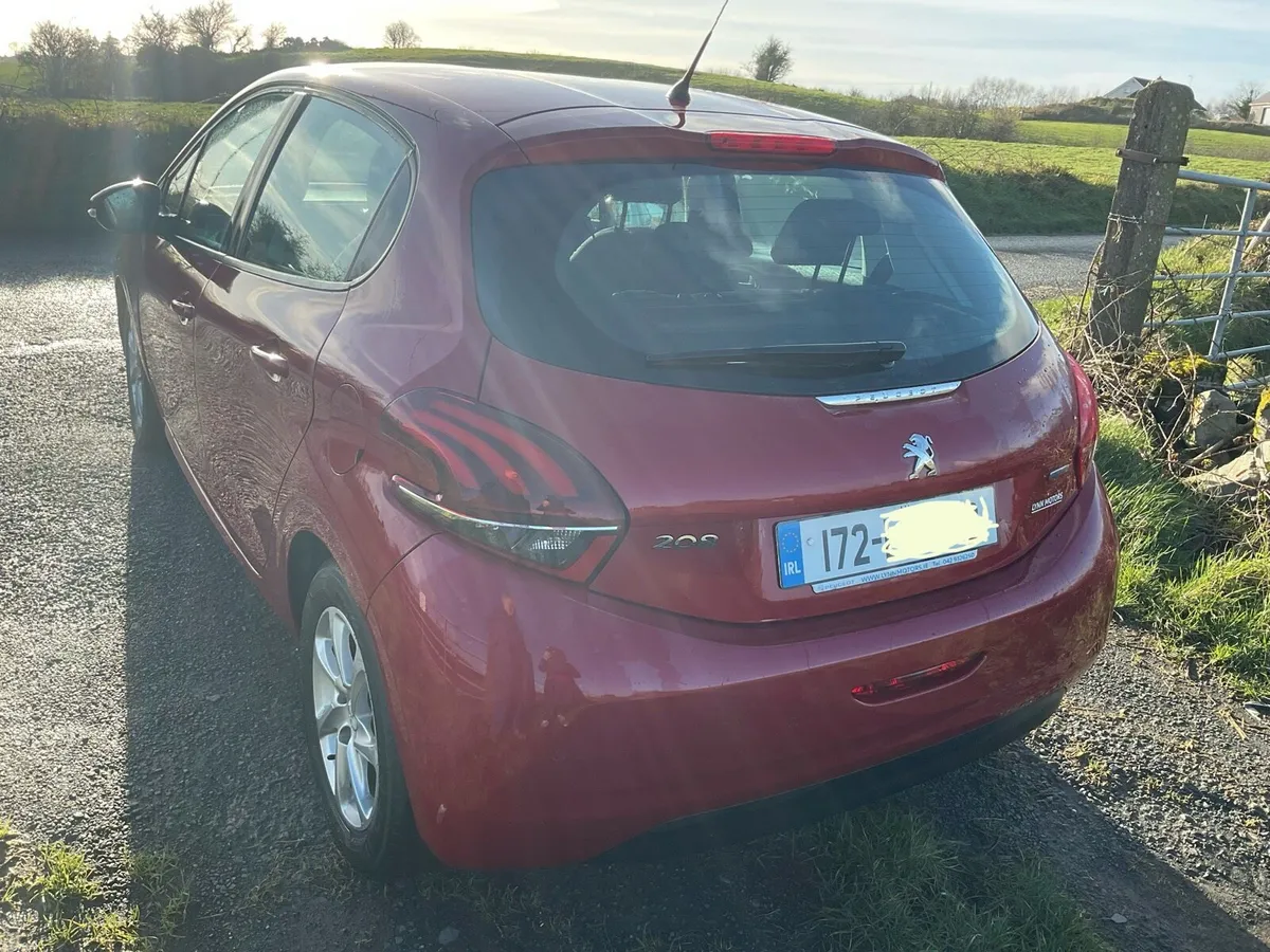 172 Peugeot 208 1.2 petrol - Image 3