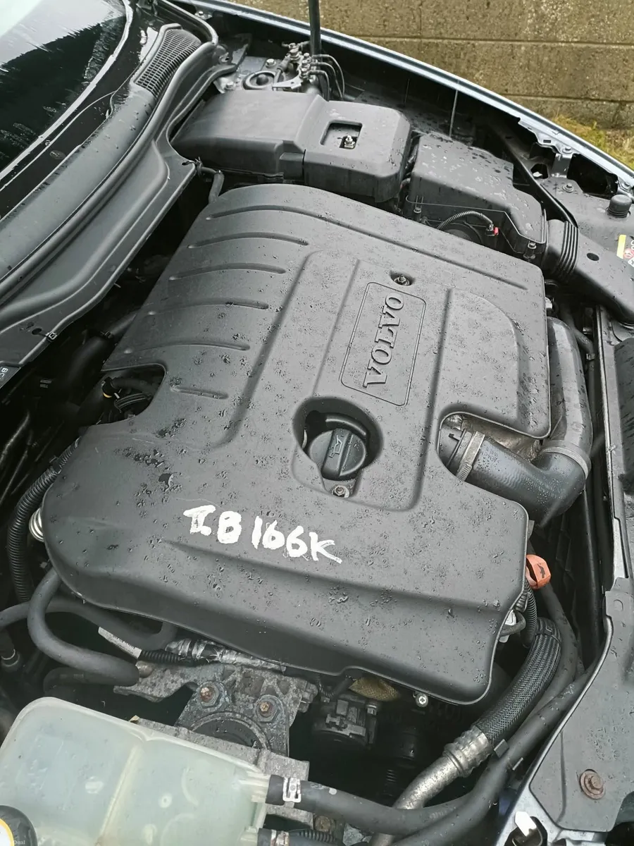 Volvo V50 2010 - Image 2