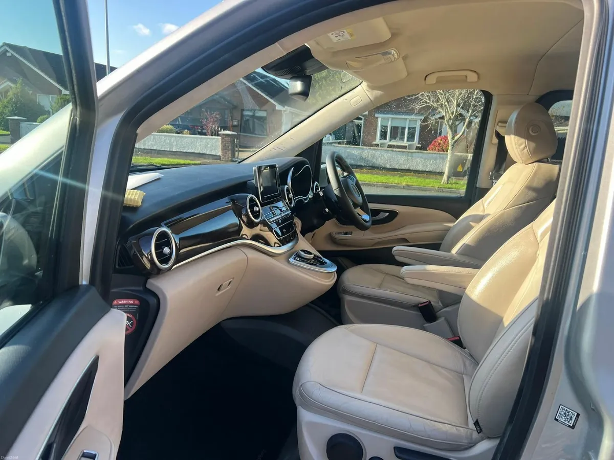 Mercedes-Benz V-Class 2016 - Image 4