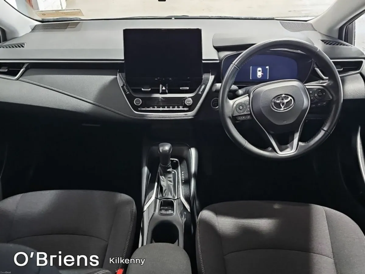Toyota Corolla 1.8 Hybrid Luna Saloon - Image 2