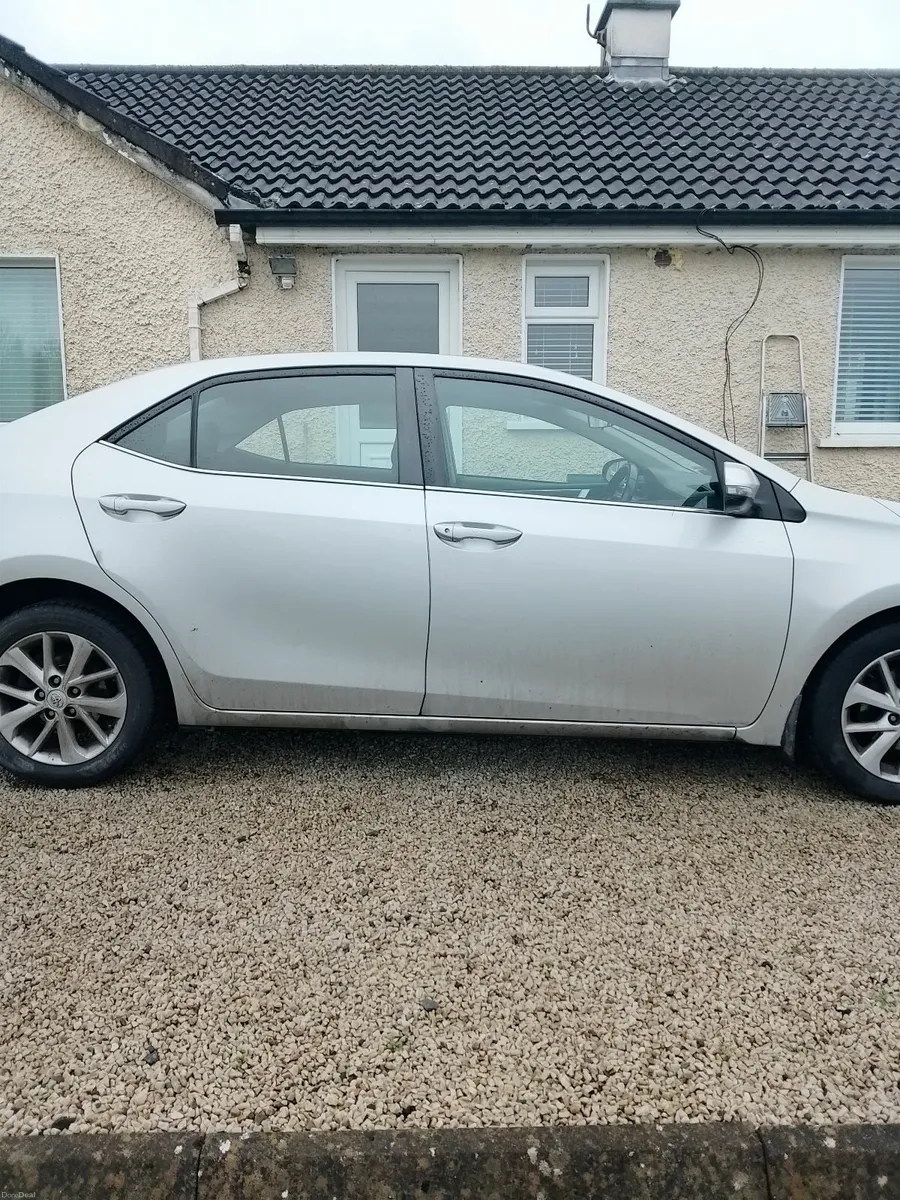 Toyota Corolla 2016 - Image 3