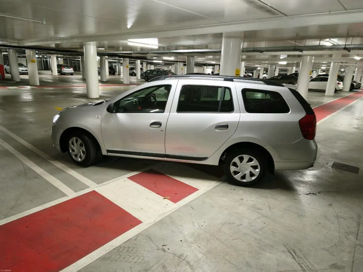 Dacia Logan very low km - Image 4