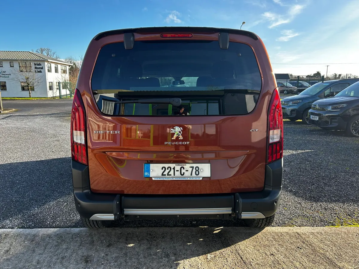 Wheelchair Car - Image 5