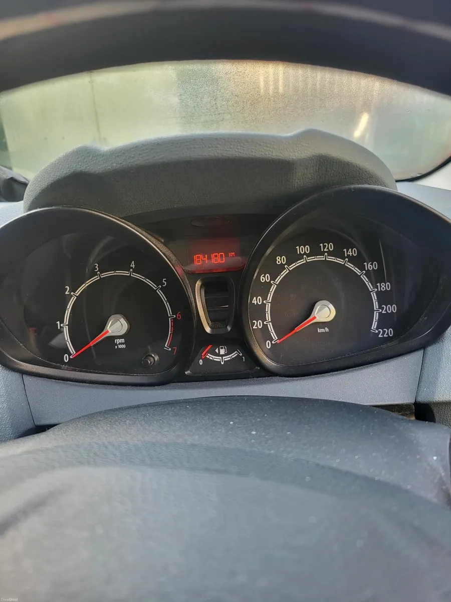 Ford Fiesta 2011 - Image 1