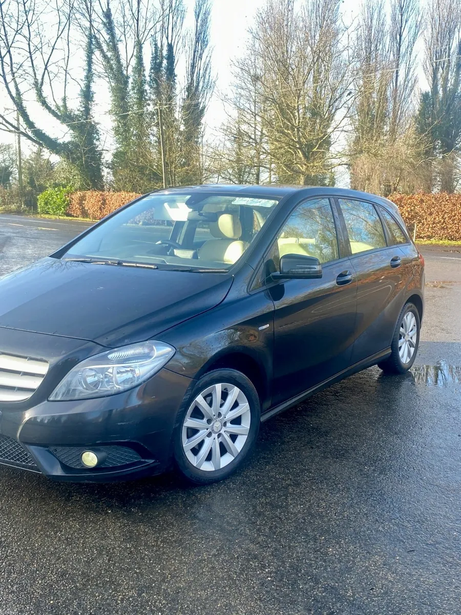 Mercedes-Benz B-Class 2012 - Image 1