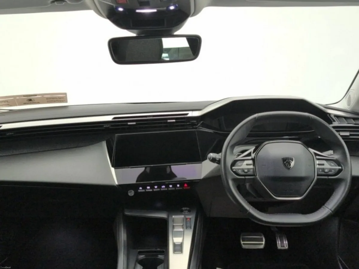 Peugeot 408 ALLURE 1.2 130PS AUTO - Image 3