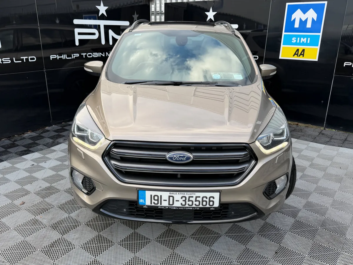 Ford Kuga ST Line Sunroof Top Spec - Image 4
