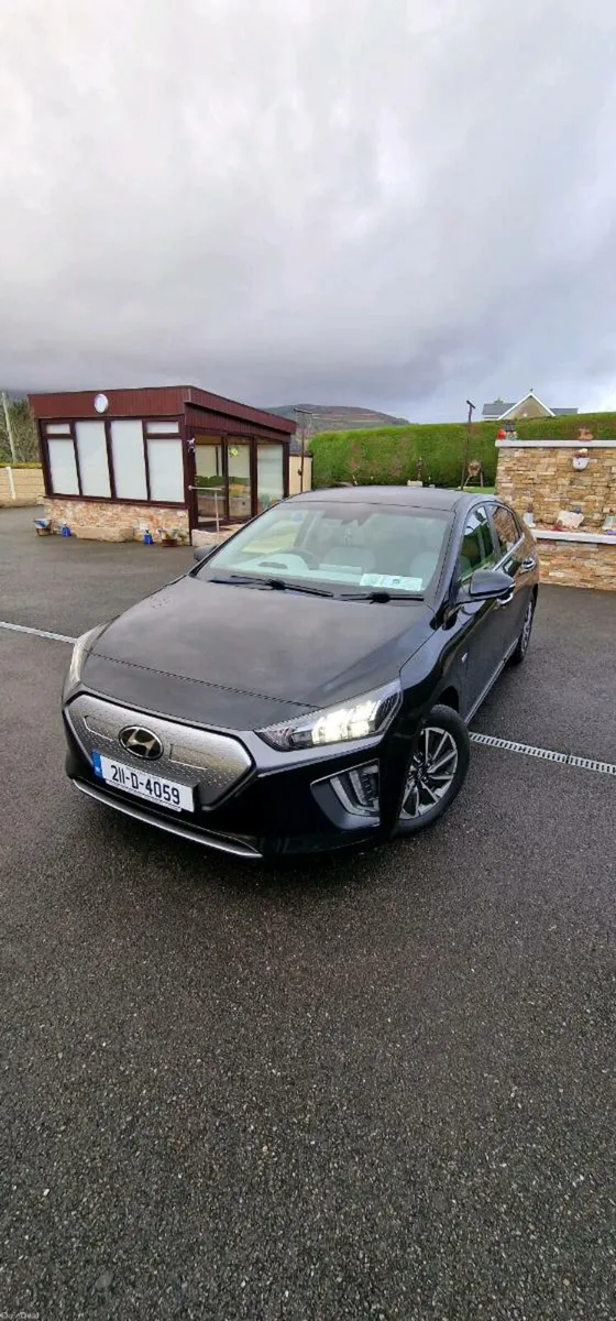 2021(211) Hyundai Ioniq EV 136hp 68KMS - Image 2