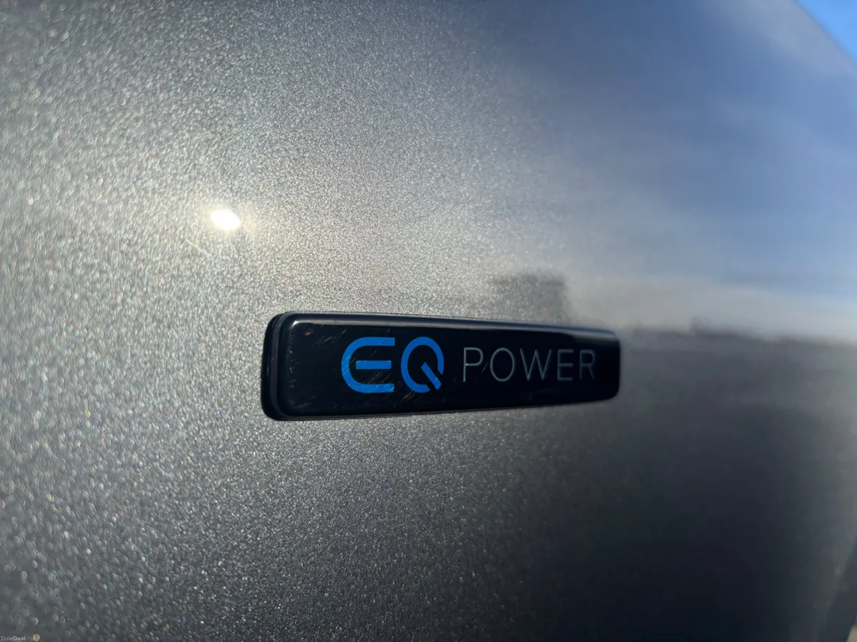 2021 Mercedes E300de - Image 4