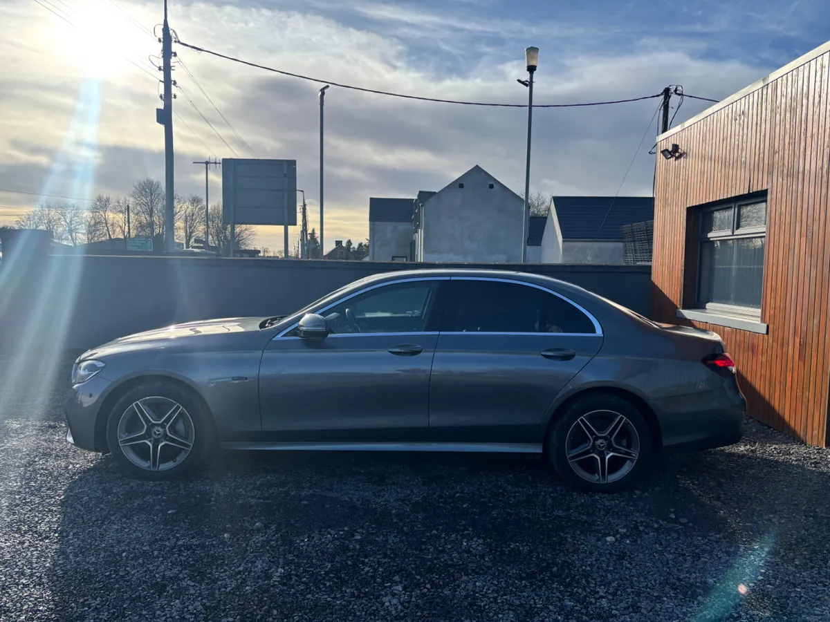 2021 Mercedes E300de - Image 3