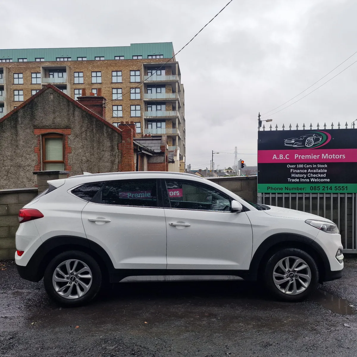 Hyundai Tucson 2017 Low Miles 92k - Image 2