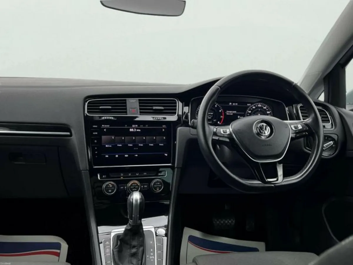 Volkswagen Golf TSI HIGH LINE Automatic - Image 2