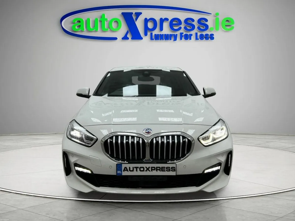 BMW 1-Series 118d M-SPORT Automatic, Reversing cam - Image 3