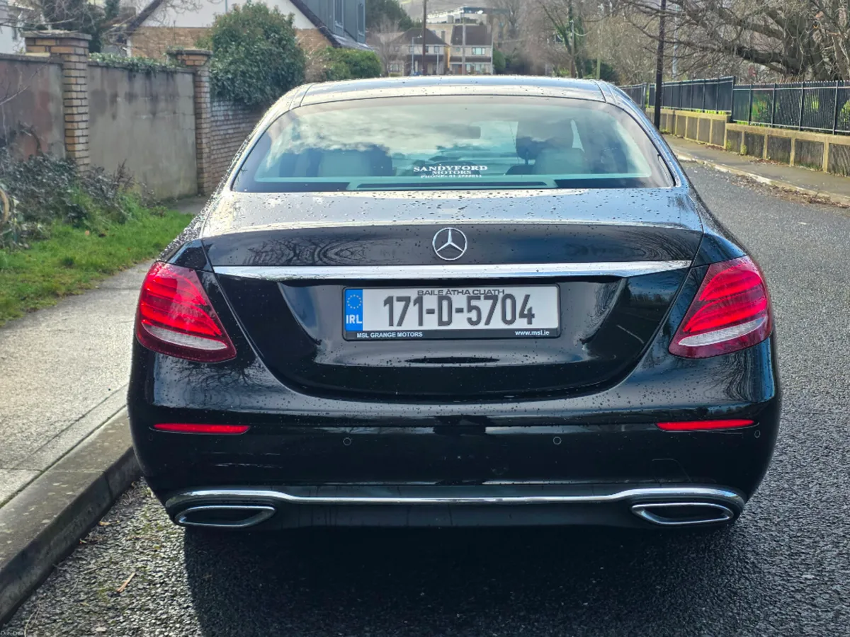 Mercedes-Benz E-Class E 200 d 200D 4DR Auto - Image 3