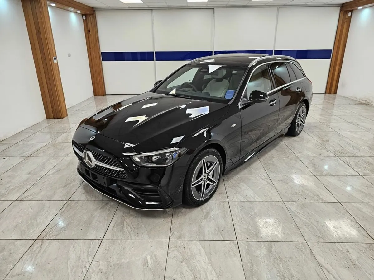 Mercedes-Benz C-Class PREMIUM // BLACK WITH IVORY - Image 3