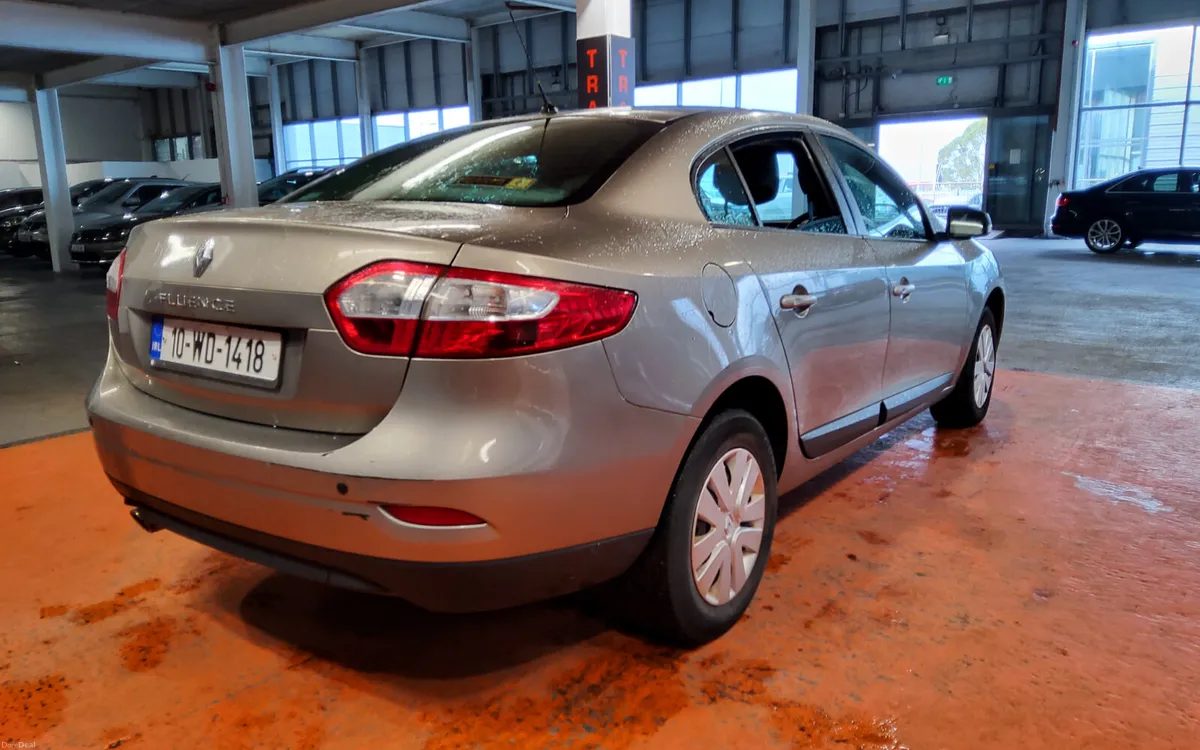 Renault Fluence 2010 - Image 4