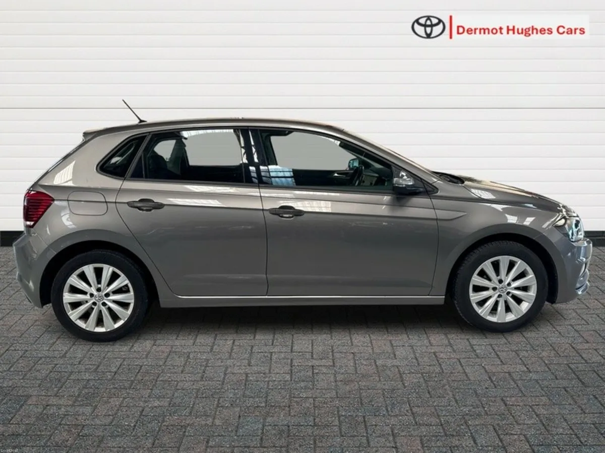 Volkswagen Polo CL 1.0 MANUAL 5SPEED 80HP 5DR - Image 3