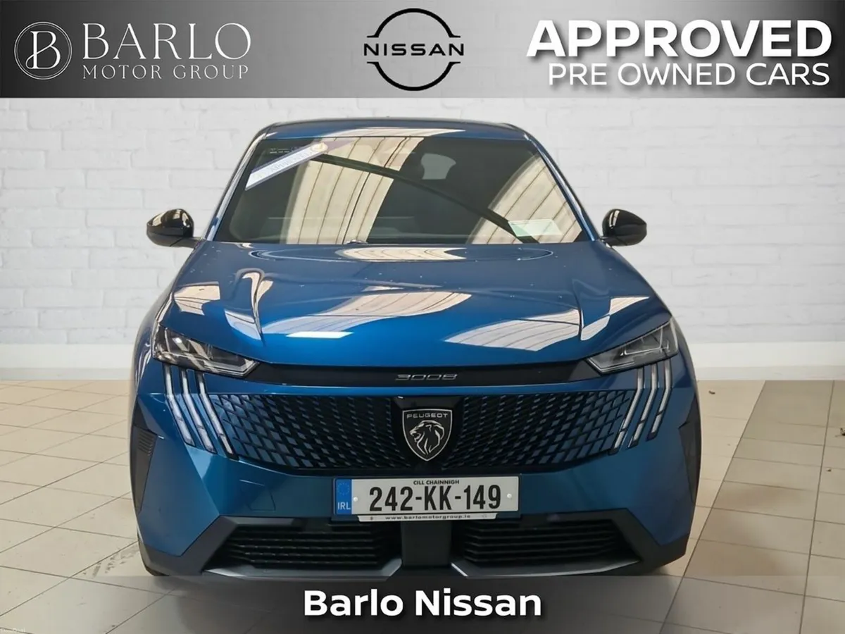 Peugeot 3008 1.2 MHEV PureTech 136bhp eDCS6 Allure - Image 3