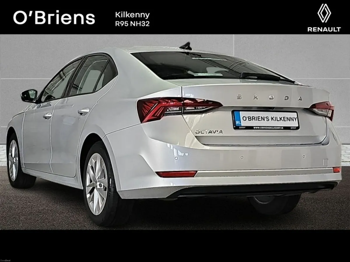 Skoda Octavia AMBITION 1.0 TSI 110 BHP 4DR *1 OWNE - Image 3