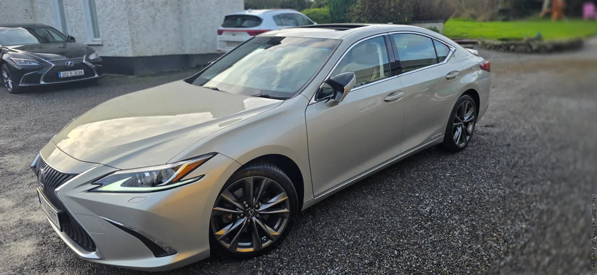 Lexus ES 2021 EXECUTIVE HYBRID - Image 3