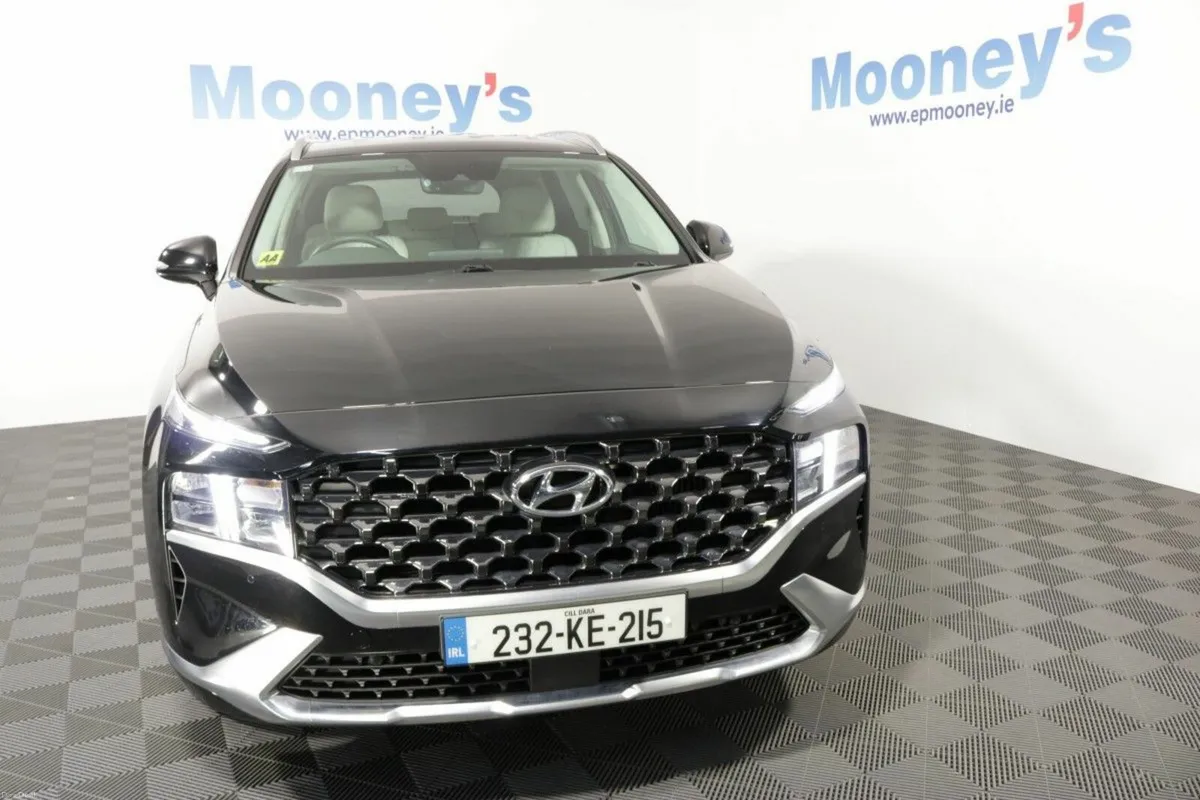 Hyundai Santa Fe PLUG IN HYBRID EXECUTIVE PLUS 1.6 - Image 2