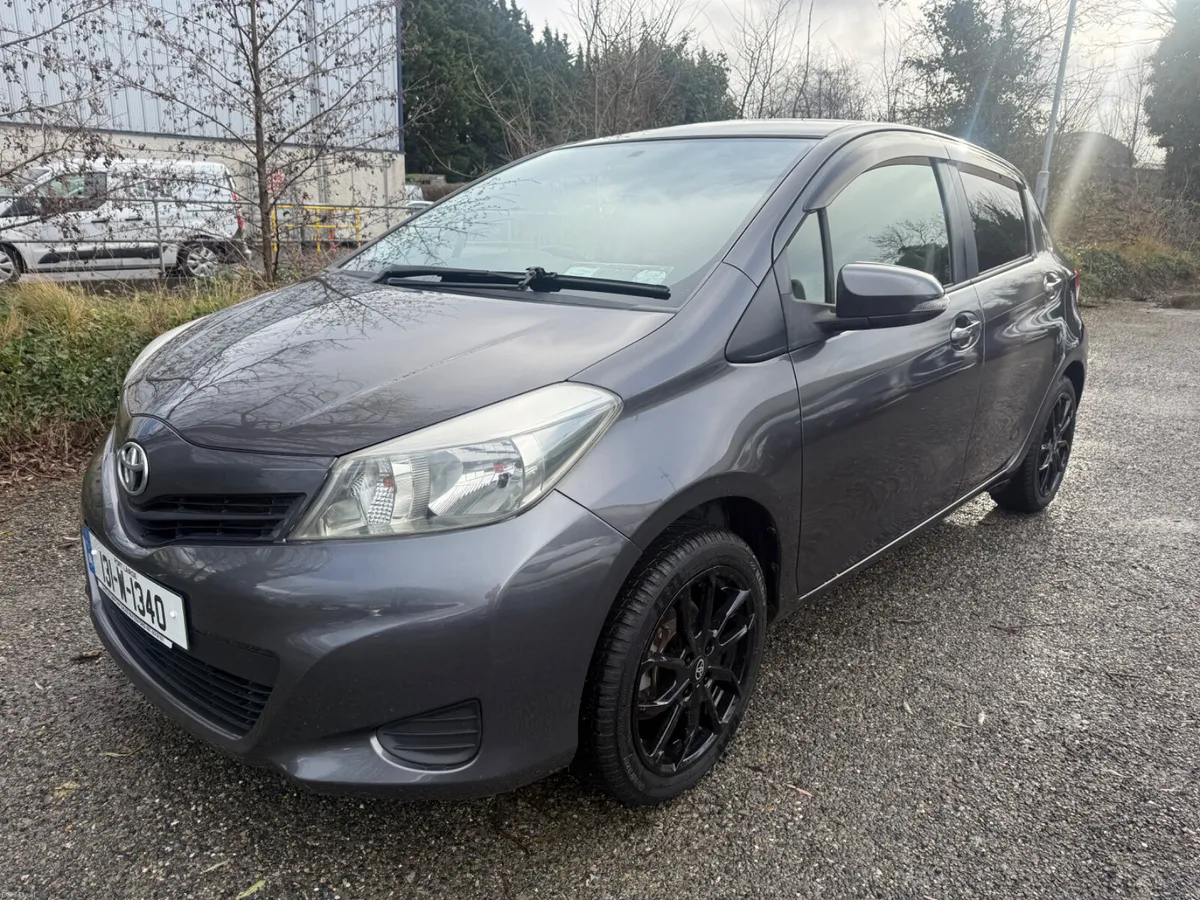 Toyota Vitz,Yaris 2013 - Image 2