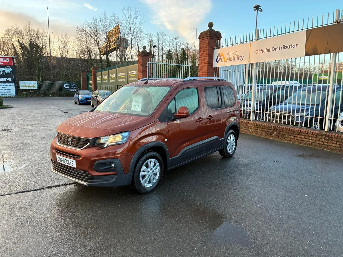 2020 Peugeot Rifter Horizon RE 3 Seats + wc - Image 4