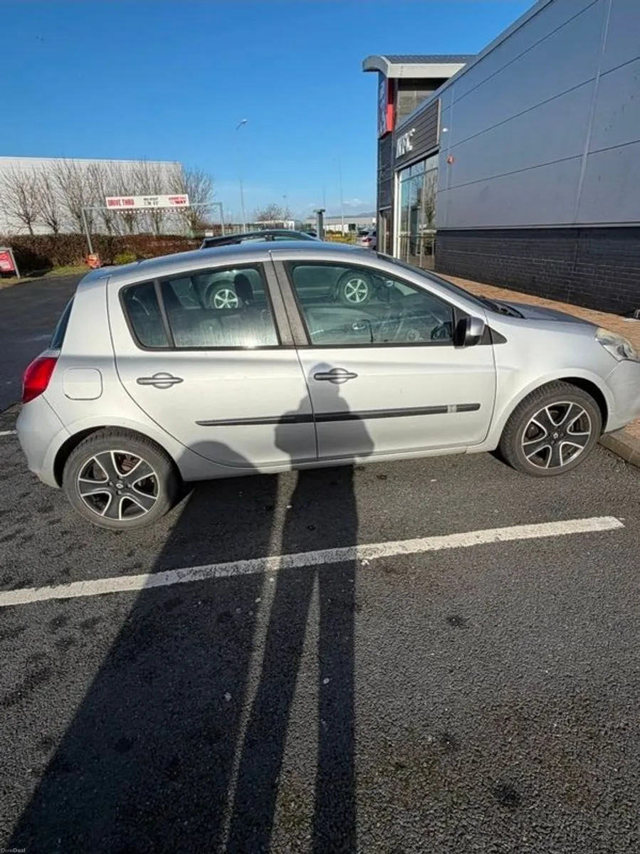 2010 Renault Clio - Image 4