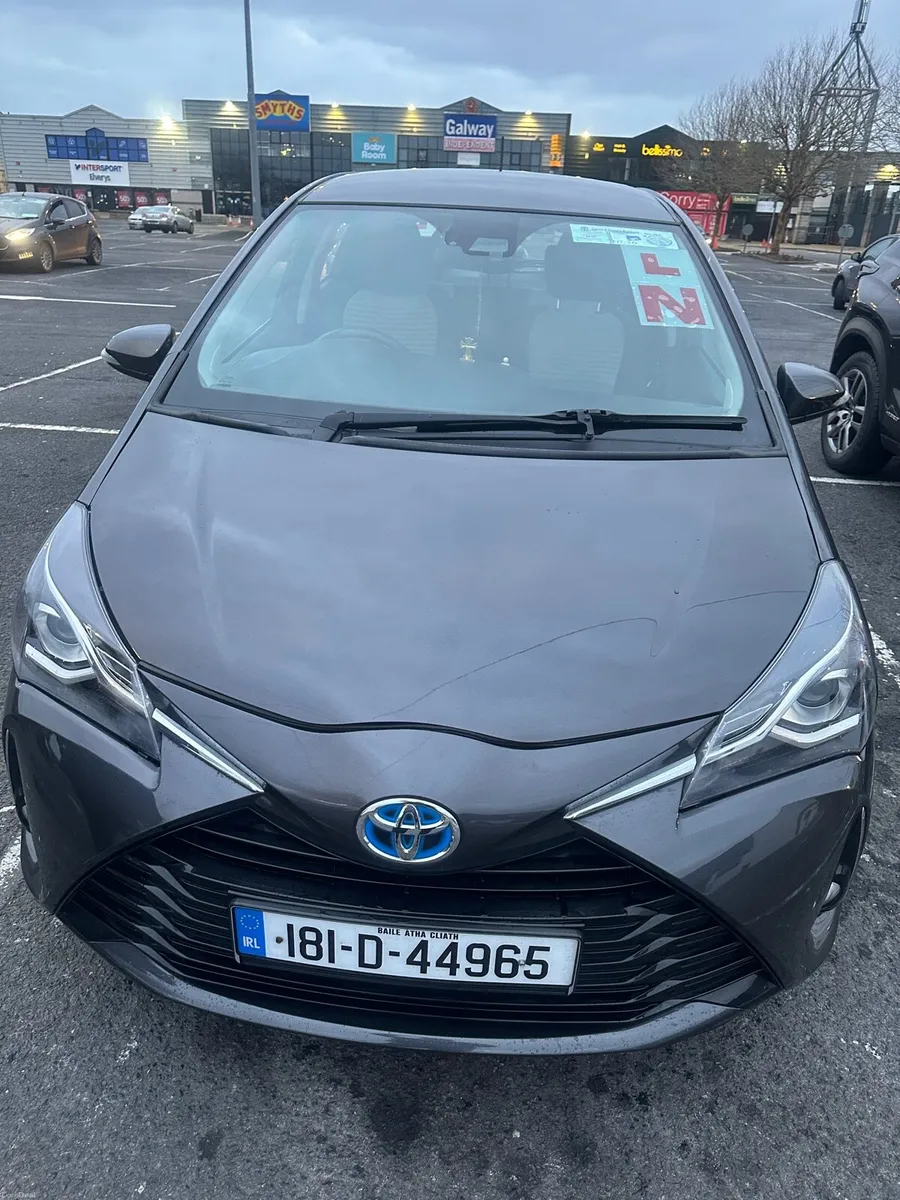 Toyota Yaris hybrid 2018 1.5L - Image 3