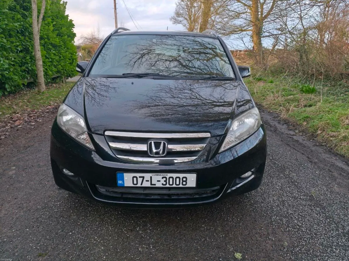 Automatic 6 seater NCT 12/26 07 Honda FRV 1.8 SE - Image 3