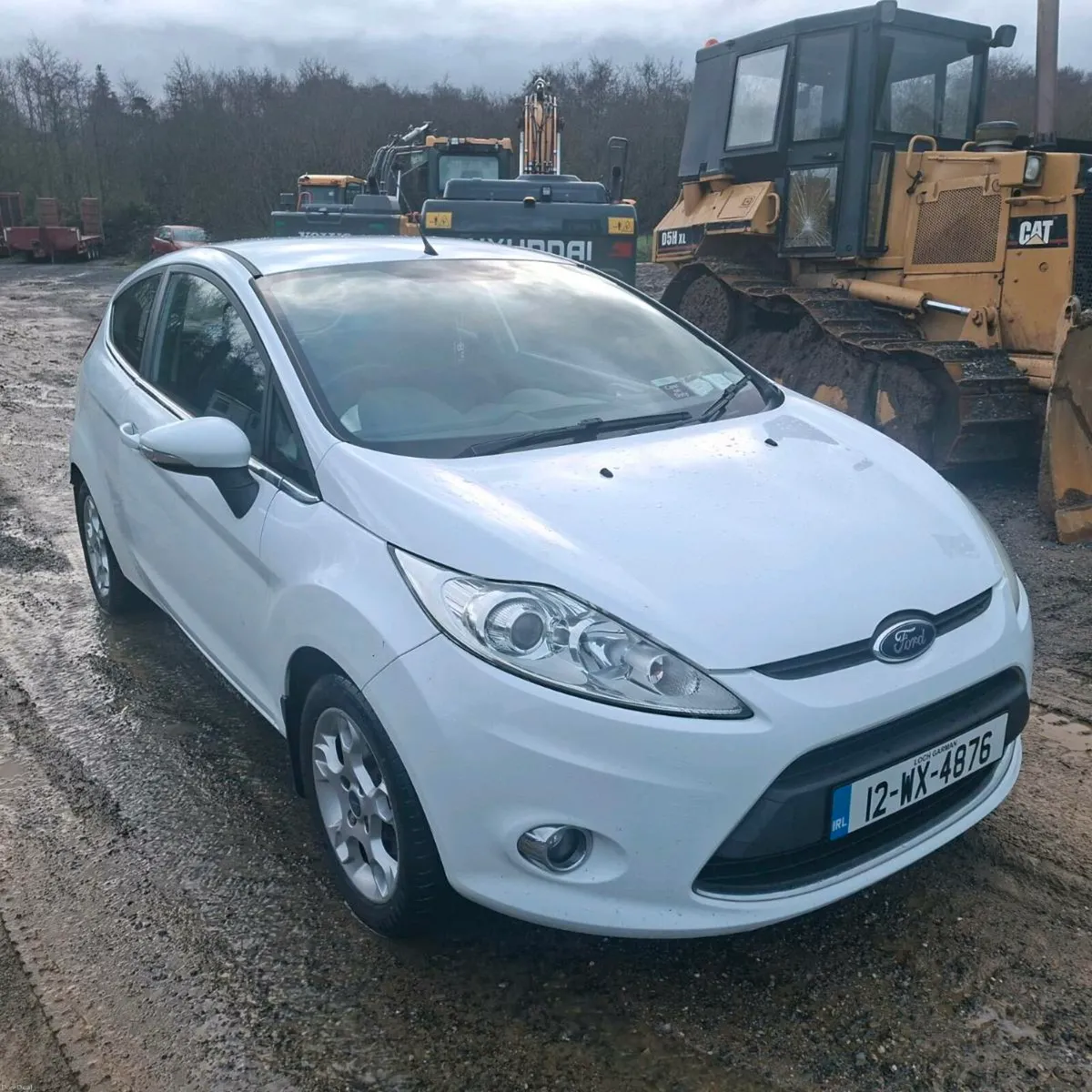 12 ford fiesta 1,2 petrol  2 door - Image 1
