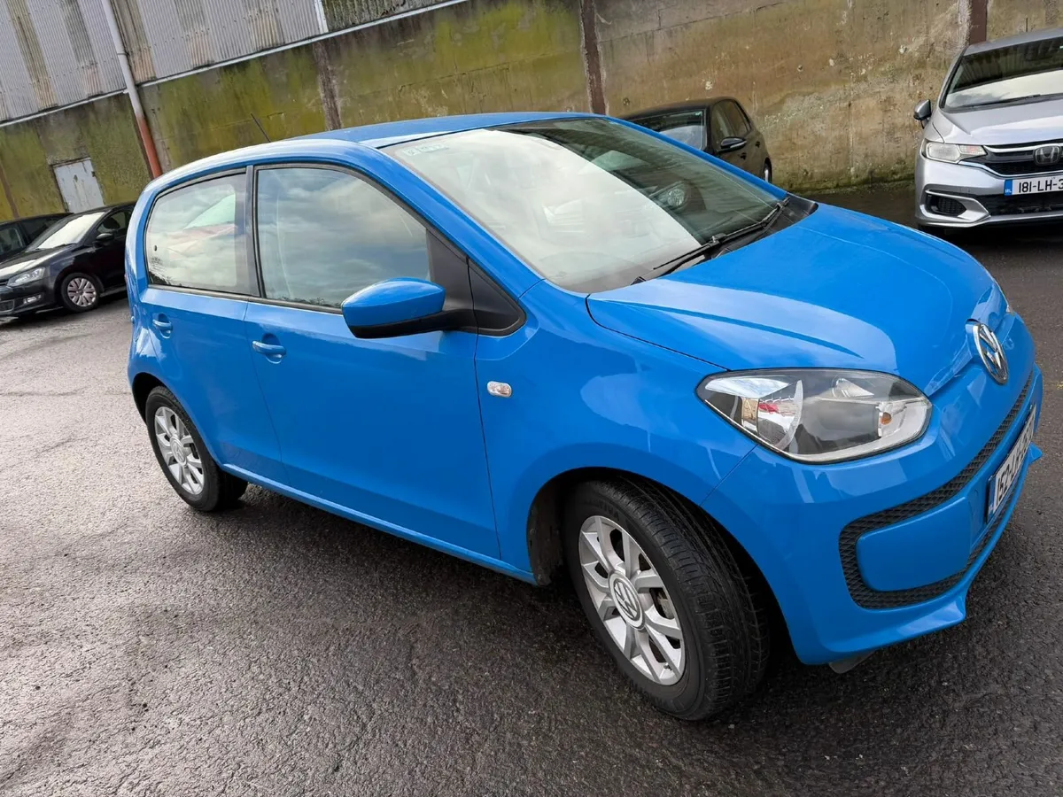 Volkswagen Up! Automatic (2015) – 64k KM - Image 3